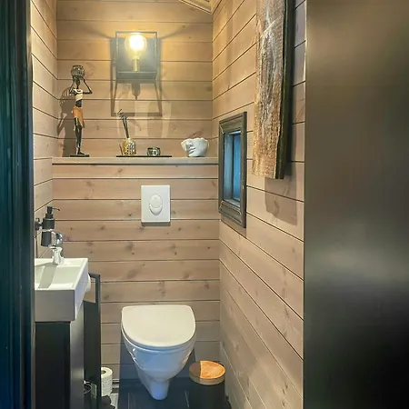 White With Jacuzzi And Fjord Views Дом отдыха *