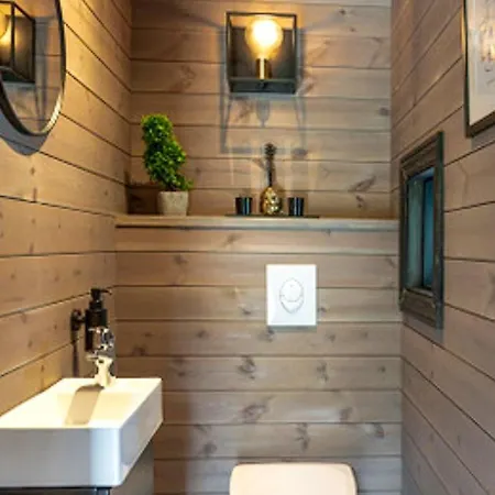White With Jacuzzi And Fjord Views *